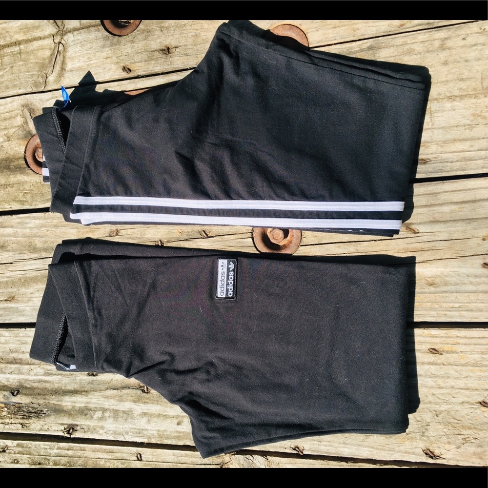 Two pairs of Adidas Leggings🖤🖤🖤🖤